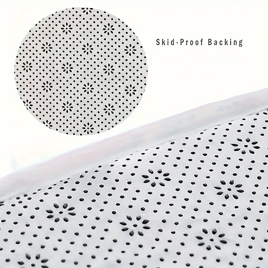 Thickened embossed water and oil absorbent carpet flannel