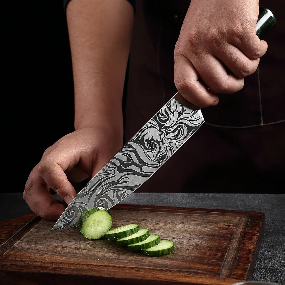 Damascus patterned knife set
