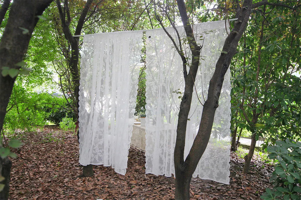 2 Panels Vintage Lace Long-Romantic Flowers